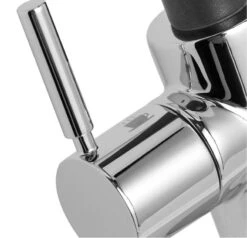 InSinkErator 3N1 J Shape Steaming Hot Kitchen Tap (Tap Only) - Chrome - 45097 5 InSinkErator 3N1 J Shape Steaming Hot Kitchen Tap (Tap Only) - Chrome - 45097 -Kitchen Series Shop 3n1 extra3 4