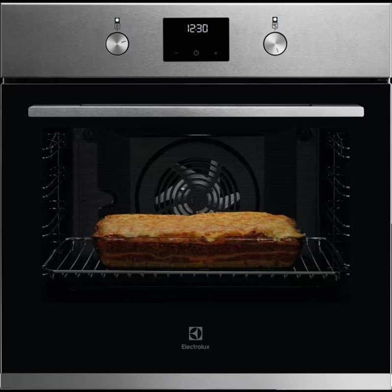 Electrolux KOFGH40TX Single Electric Oven - Stainless Steel Electrolux KOFGH40TX Single Electric Oven - Stainless Steel -Kitchen Series Shop e l electrolux kofgh40tx lifestyle