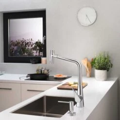 Hansgrohe Metris Select M71 Single Lever Kitchen Mixer Tap 320 With Pull-Out Spray & Sbox 2 Spray Modes - Chrome - 73816000 -Kitchen Series Shop h a hasgrohe 73816000 lifestyle3