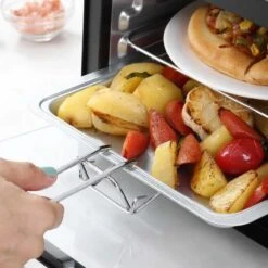 HOMCOM 750W 9 Litre Mini Countertop Oven & Grill - Black - 800-088 8 HOMCOM 750W 9 Litre Mini Countertop Oven & Grill - Black - 800-088 -Kitchen Series Shop homcom 800088 lifestyle1