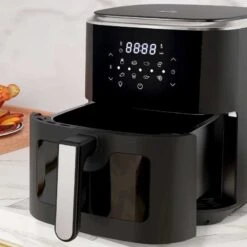 HOMCOM 1500W 6.7 Litre Air Fryer With Digital Display - Black - 800-147V71BK -Kitchen Series Shop homcom 80014771bk lifestyle