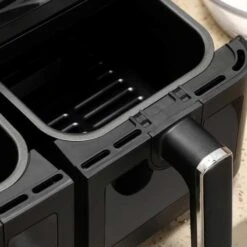 HOMCOM 2500W 8 Litre Family Size Air Fryer With Digital Display - Black - 800-166V70BK -Kitchen Series Shop homcom 800166v70bk basket 1